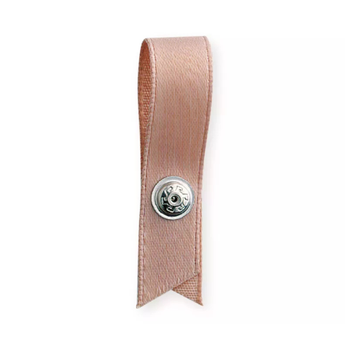 Shoulder strap retainers
